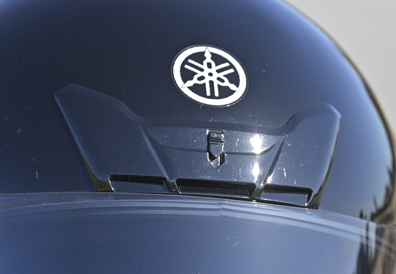 ワイズギア フルフェイスヘルメット 新作 価格1万6500円 2026年2月18日発売 音叉マーク